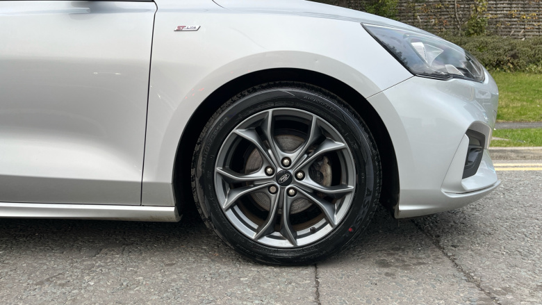 Ford Focus 1.0 EcoBoost 125 ST-Line 5dr Petrol Hatchback